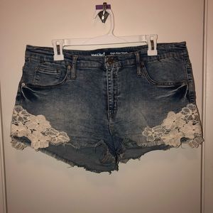 Mossimo crochet high waisted shorts